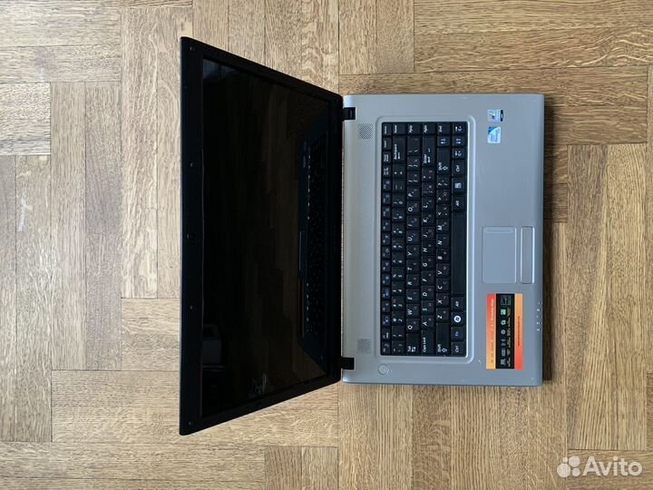 Ноутбук Samsung NP-R519