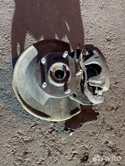 Кулак поворотный