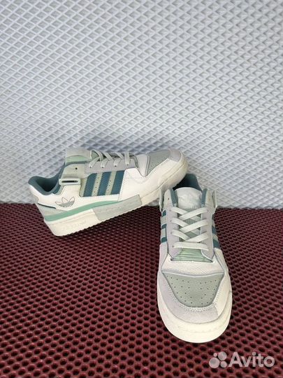 Кроссовки adidas forum low