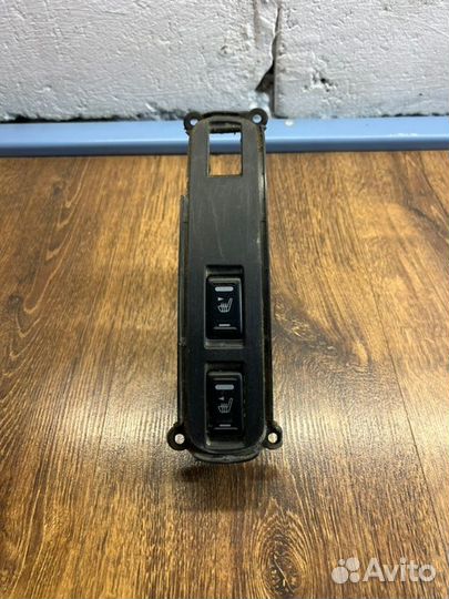 Блок управления подогревом сидений Nissan Note