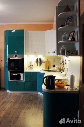 Кухонный гарнитур угловой