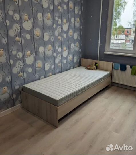 Кровать односпальная