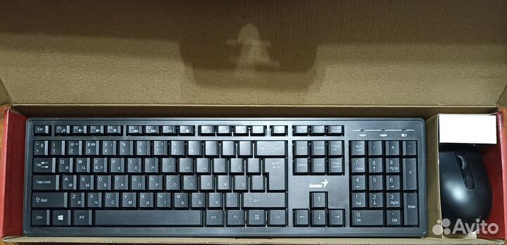 Клавиатура+мышь беспроводная Genius smart KM-8200