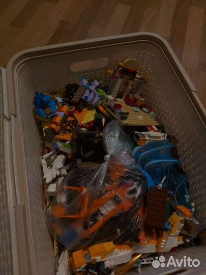 Lego наборы в разобранном состоянии