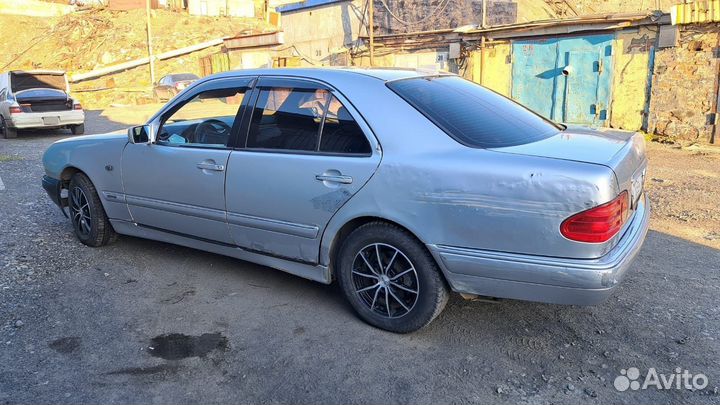 Mercedes-Benz E-класс 2.2 МТ, 1997, 450 000 км