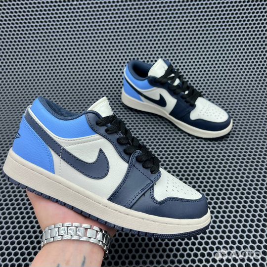 Кроссовки Nike Air Jordan 1 Low