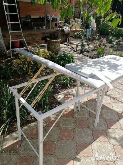 Массажный стол