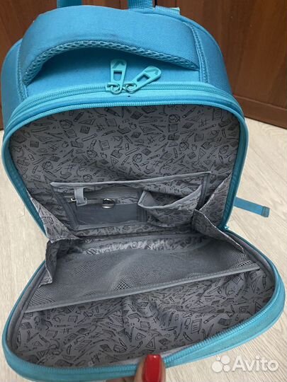 Рюкзак школьный