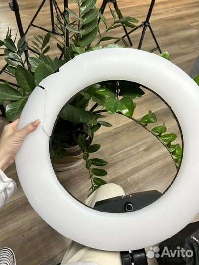 Кольцевая лампа FD 480 на запчасти