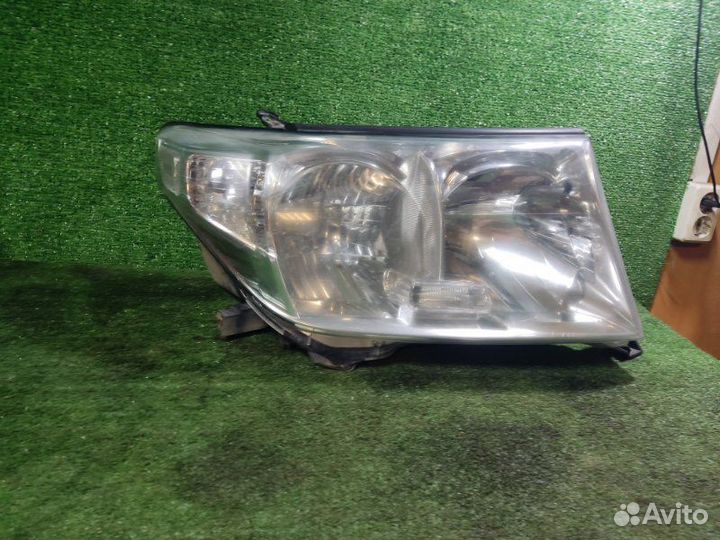 Фара правая Toyota Land Cruiser 200