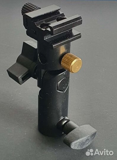 Кронштейн держатель вспышки Falcon Eyes E