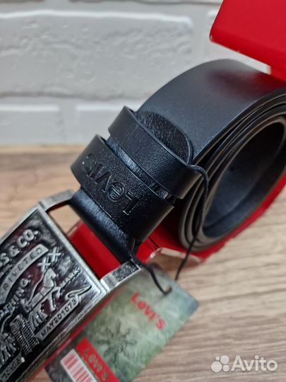Мужской ремень levis (новый)