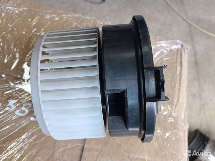 Моторчик отопителя задний toyota highlander