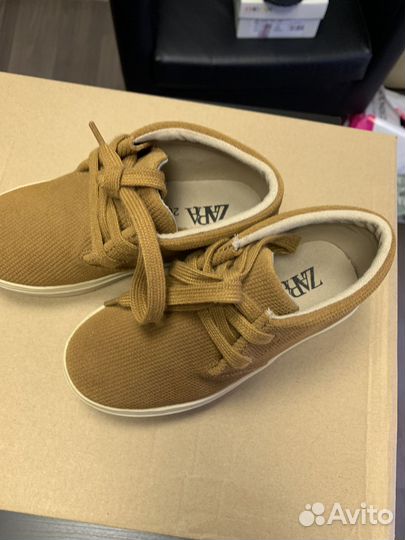 Детские ботинки Zara