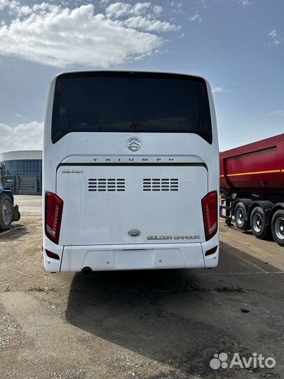 Туристический автобус Golden Dragon XML6122J, 2023