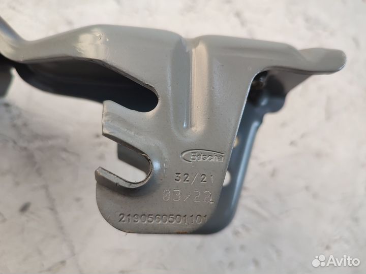 Петли крышки багажника LADA Granta