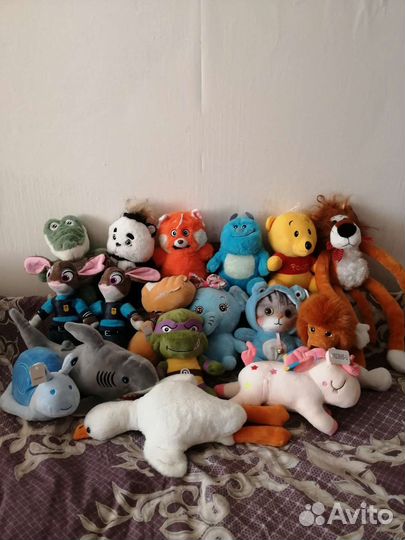 Много новых мягких игрушек