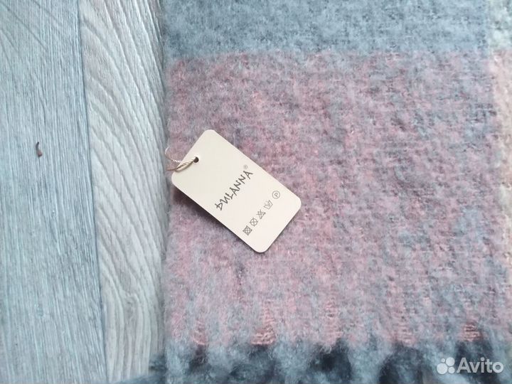 Новый тёплый палантин и шапка