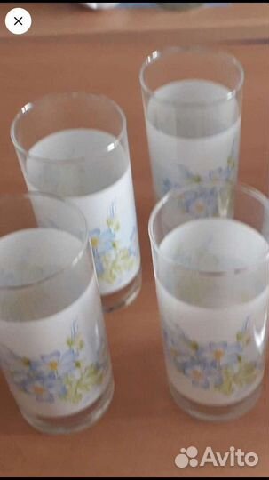 Новые стаканы для сока и воды