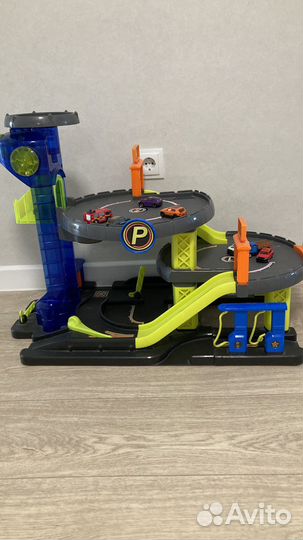 Большой гараж многоуровневая парковка ELC