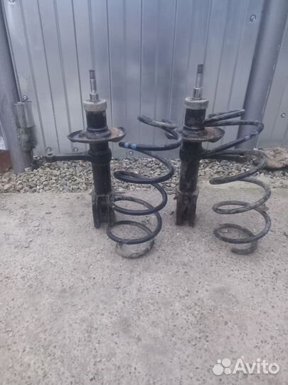 Передние стойки ваз 2170