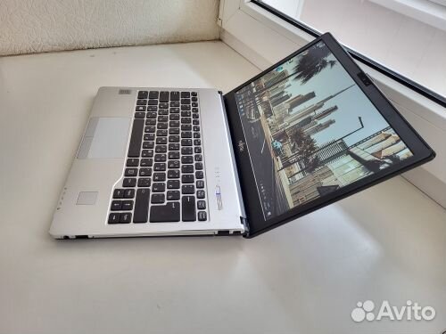 Fujitsu/IPS/FullHD/i5/SSD/8Gb