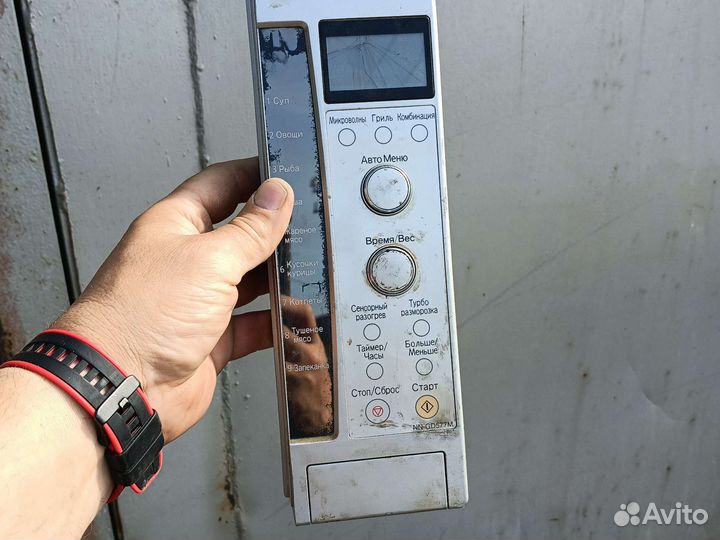 Микроволновая печь на запчасти