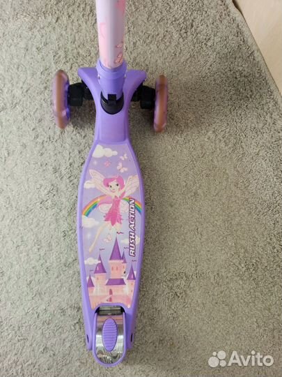Самокат детский трехколесный для девочки