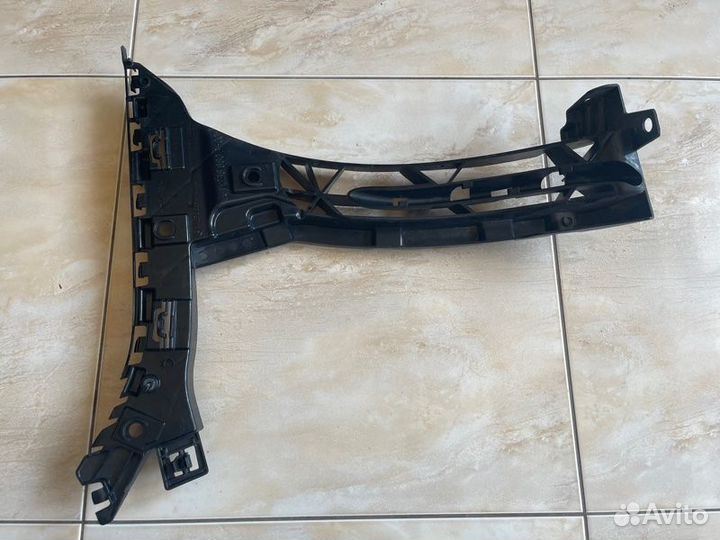 Кронштейн бампера задний левый Mercedes C 238 E