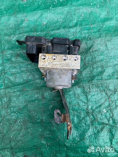 Блок ABS (насос) Renault Logan II Рено Логан 2