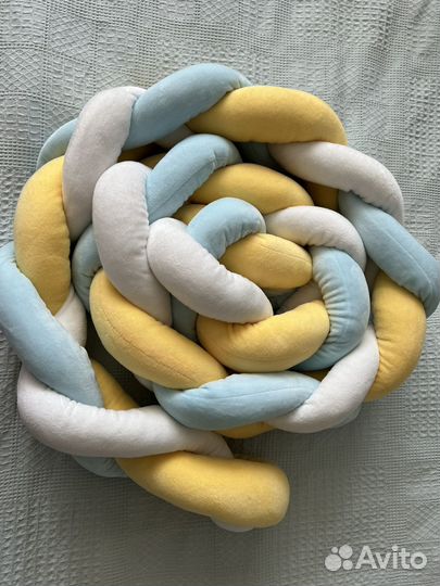 Бортик косичка на круглую кроватку