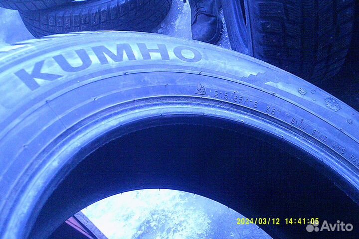 Kumho I'Zen KW22 215/65 R16