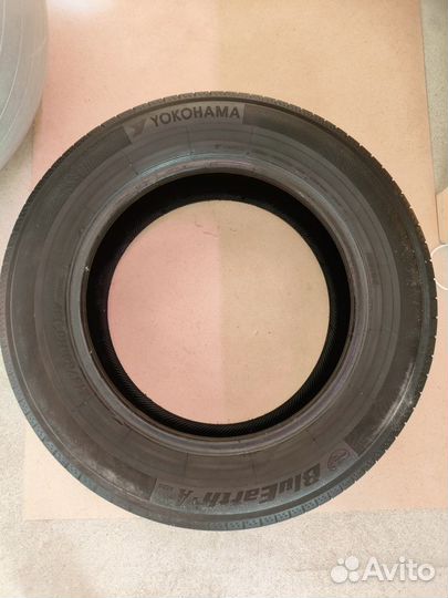 Yokohama BluEarth AE50 215/60 R16