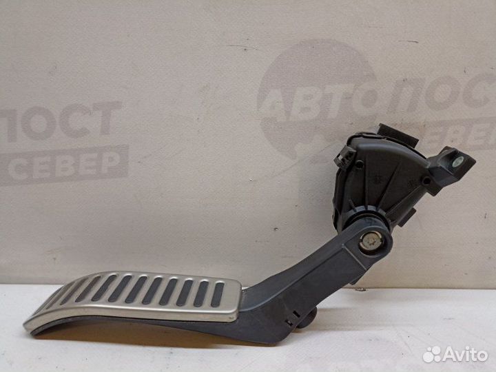 Педаль газа Volkswagen Touareg 7L AXQ 2006