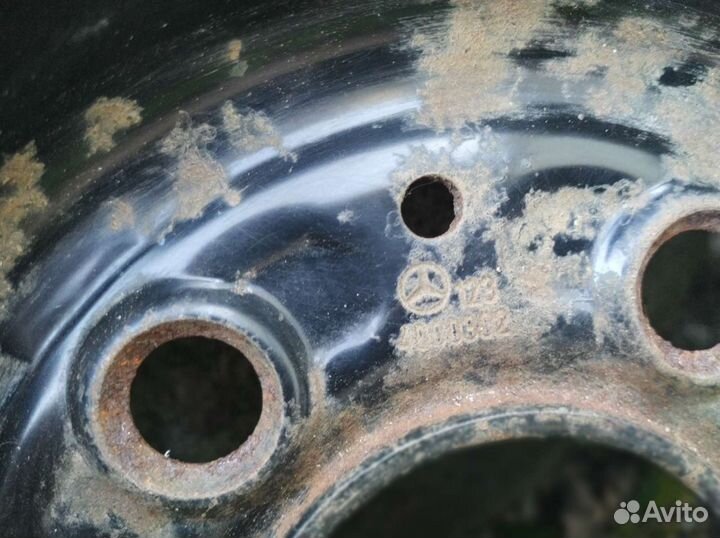 R14 Uniroyal Rallye 280 175/80, PCD 5x112 DIA 66.06