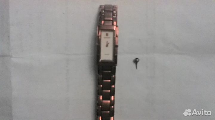 Продаю часы фирмы Романсон