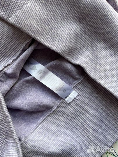 Лавандовый спортивный костюм