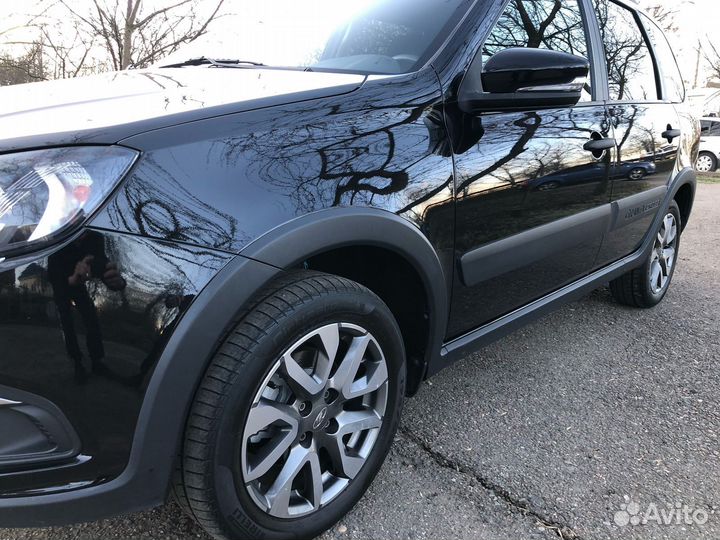ВАЗ Granta Cross 1.6 МТ, 2023, 40 000 км