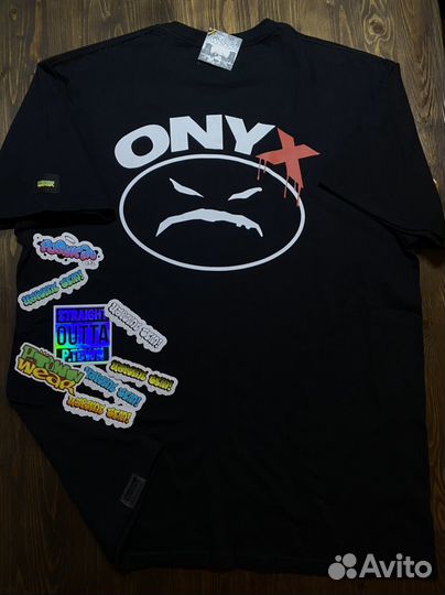 Футболка onyx