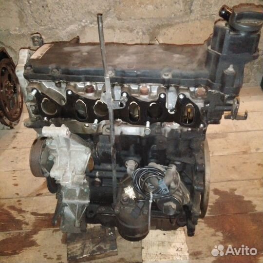 Двигатель Мерседес Вито 2,8 vr6, M104