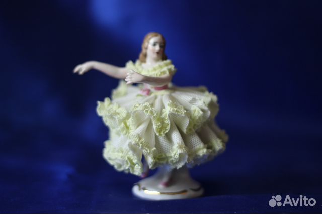 Статуэтки кружевной фарфор