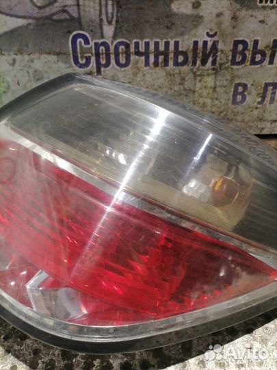 Фонарь задний правый Opel Astra H