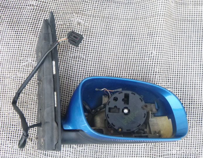 Фольксваген Тоуран зеркало боковое правое