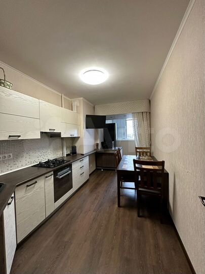 3-к. квартира, 97,5 м², 8/10 эт.