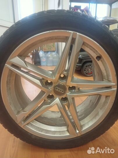 Комплект колес Nokian Hakkapelitta 245/40R18