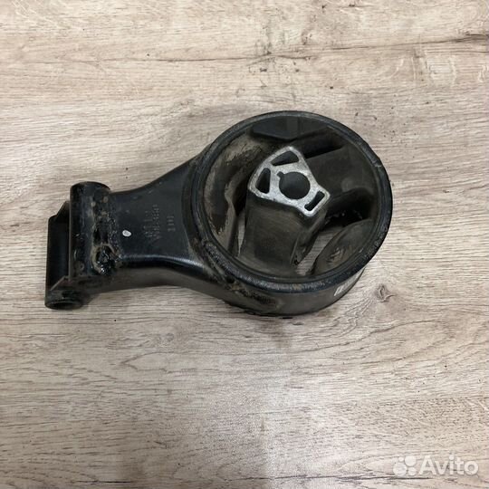 Подушка двигателя задняя Opel Astra j