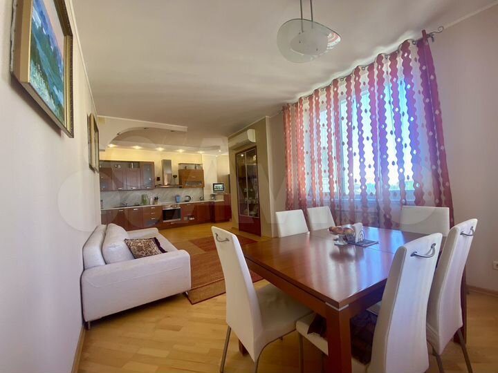 4-к. квартира, 137 м², 6/15 эт.