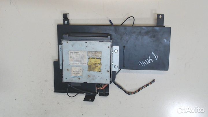 Проигрыватель CD/DVD Mitsubishi Pajero / Montero