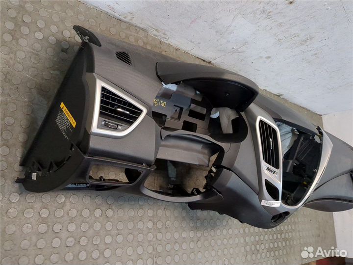 Панель передняя салона Hyundai Veloster 2011, 2013