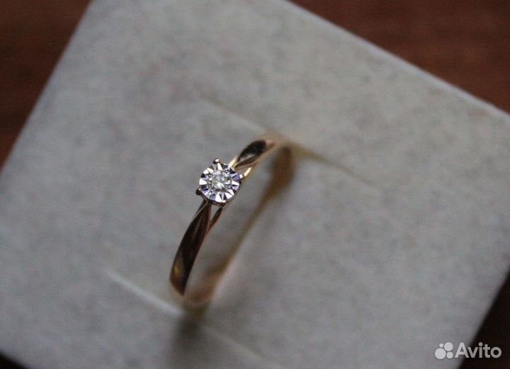 Золотое кольцо. Бриллиант. Золото 585 проба